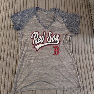 women's blue/gray Boston Red Sox v-neck t-shirt NWOT